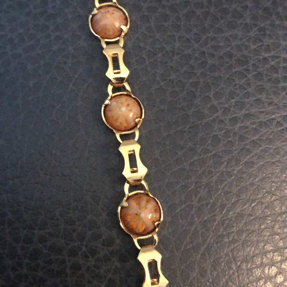 Gold and amber bracelet